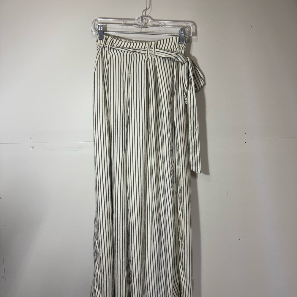 American Eagle Outfitters Striped Wide-Leg Pants - Black and White